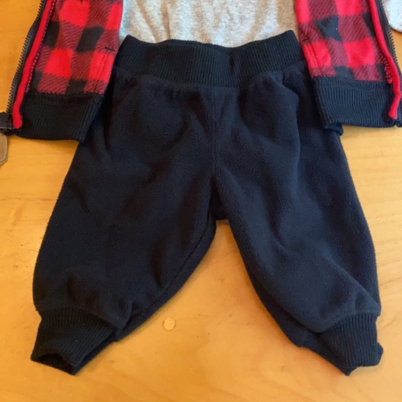 Buffalo Plaid Fleece Outfit - Picture 5 of 12